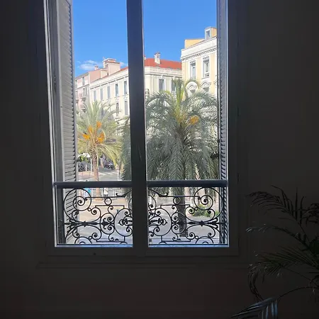 Choose To Be ! Apartment