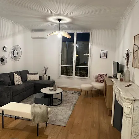 Choose To Be ! Apartment